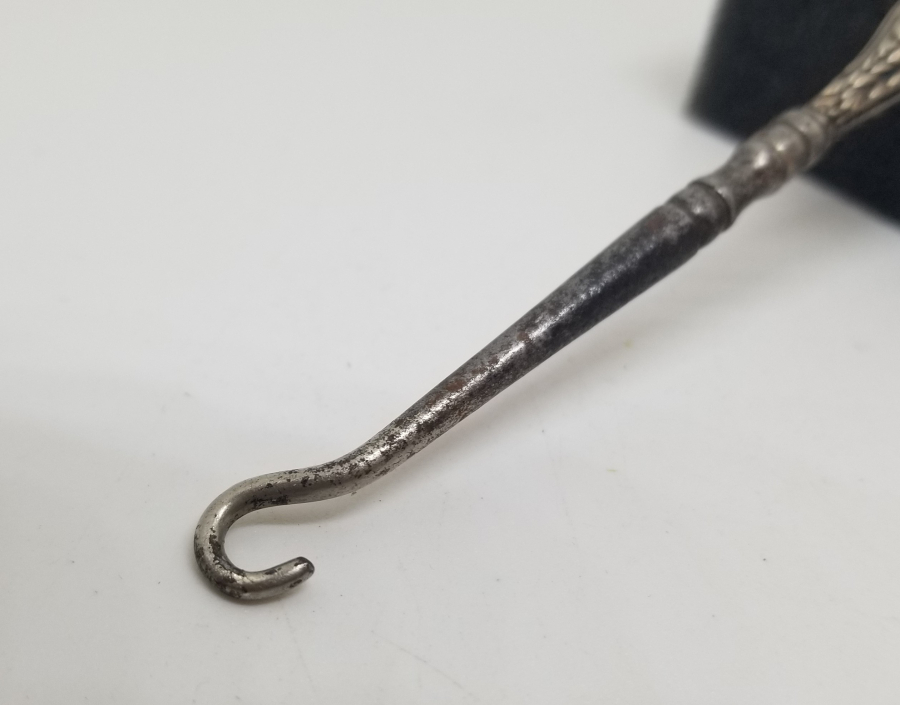 GÜMÜŞ SAPLI ANTİKA POTİN BAĞLAMA ALETİ