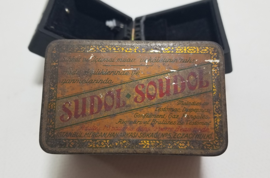 BÜYÜK BOY ANTİKA İLAÇ KUTUSU