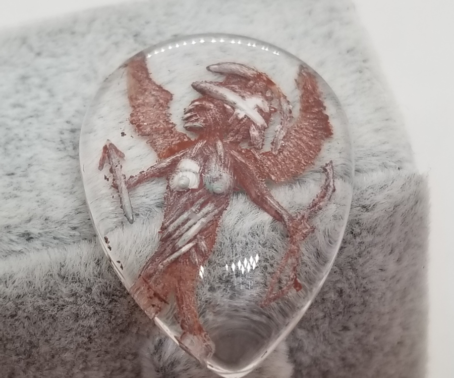 KIZILDERİLİ GÖRSELLİ CAM ÜZERİ KAMEO FORMUNDA YAPILMIŞ ANTİKA YÜZÜK KAŞI