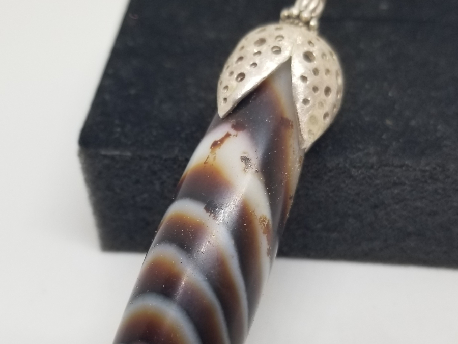 AKİK TAŞLI ÖZEL YAPIM ANTİKA GÜMÜŞ KOLYE UCU