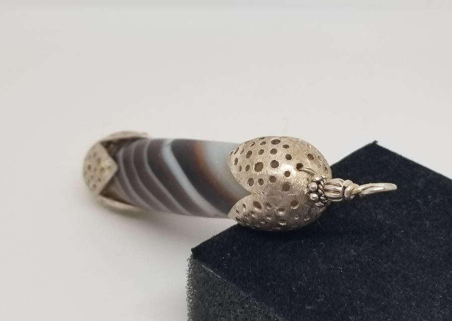 AKİK TAŞLI ÖZEL YAPIM ANTİKA GÜMÜŞ KOLYE UCU