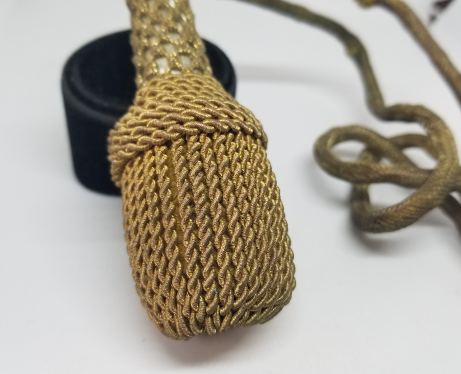 SIRMA İŞÇİLİKLİ ANTİKA SUBAY KILICI PÜSKÜLÜ