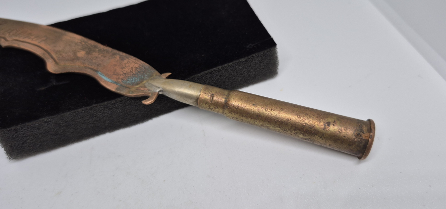 1. DÜNYA SAVAŞI DÖNEMİ İÇİ BOŞALTILMIŞ MAVZER MERMİSİNDEN YAPILMIŞ ALMAN CEPHE HATIRASI OBJE