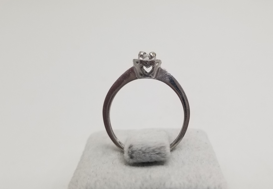 PIRLANTA TAŞLI TEKTAŞ YÜZÜK