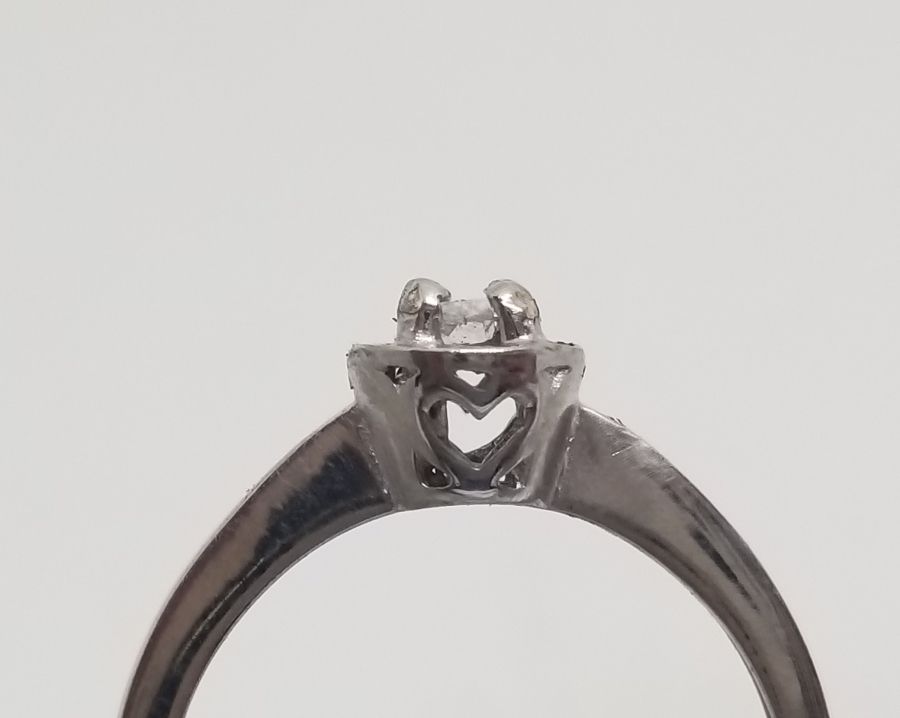 PIRLANTA TAŞLI TEKTAŞ YÜZÜK