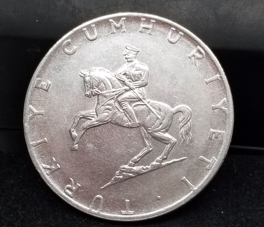 1976 YILI KOLEKSİYONLUK 5 LİRA