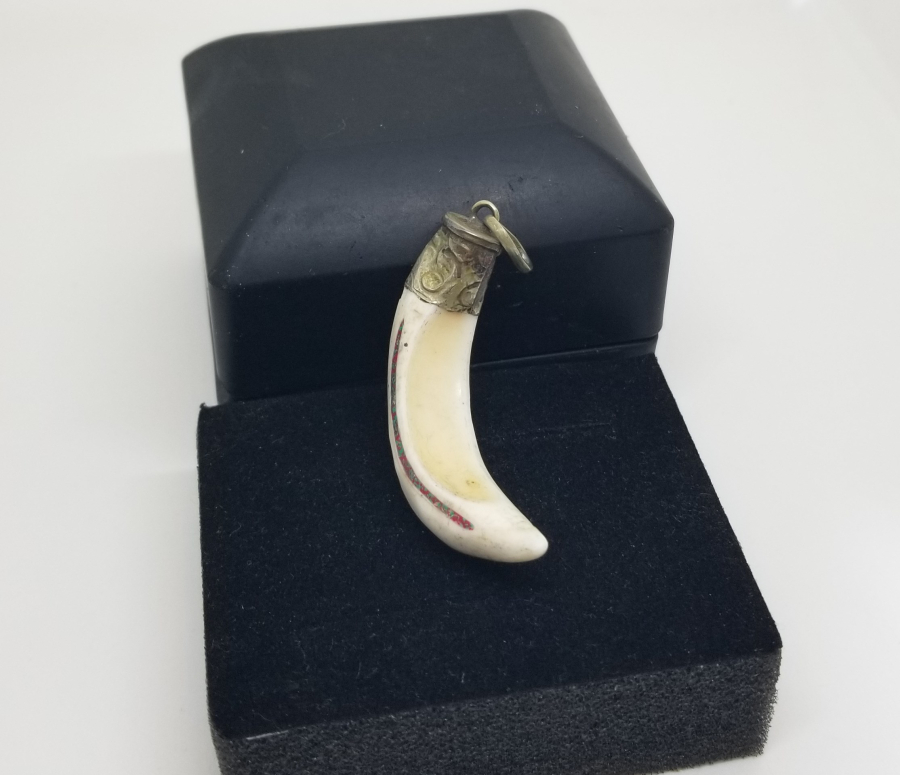 ANTİKA HİPOPOTAM DİŞİNDEN YAPILMIŞ UZAKDOĞU KOLYE UCU