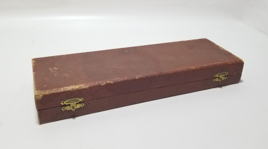 ORİJİNAL KUTUSUNDA GÜMÜŞ SAPLI ANTİKA PASTA SPATULASI