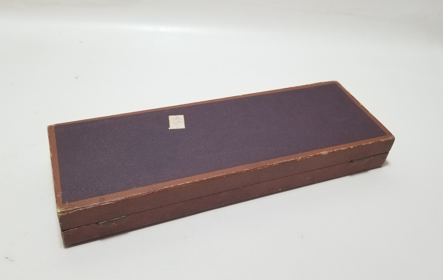 ORİJİNAL KUTUSUNDA GÜMÜŞ SAPLI ANTİKA PASTA SPATULASI