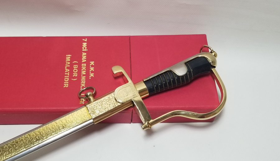 ORİJİNAL KUTUSUNDA ÇİL KONDİSYONDA SUBAY KILICI