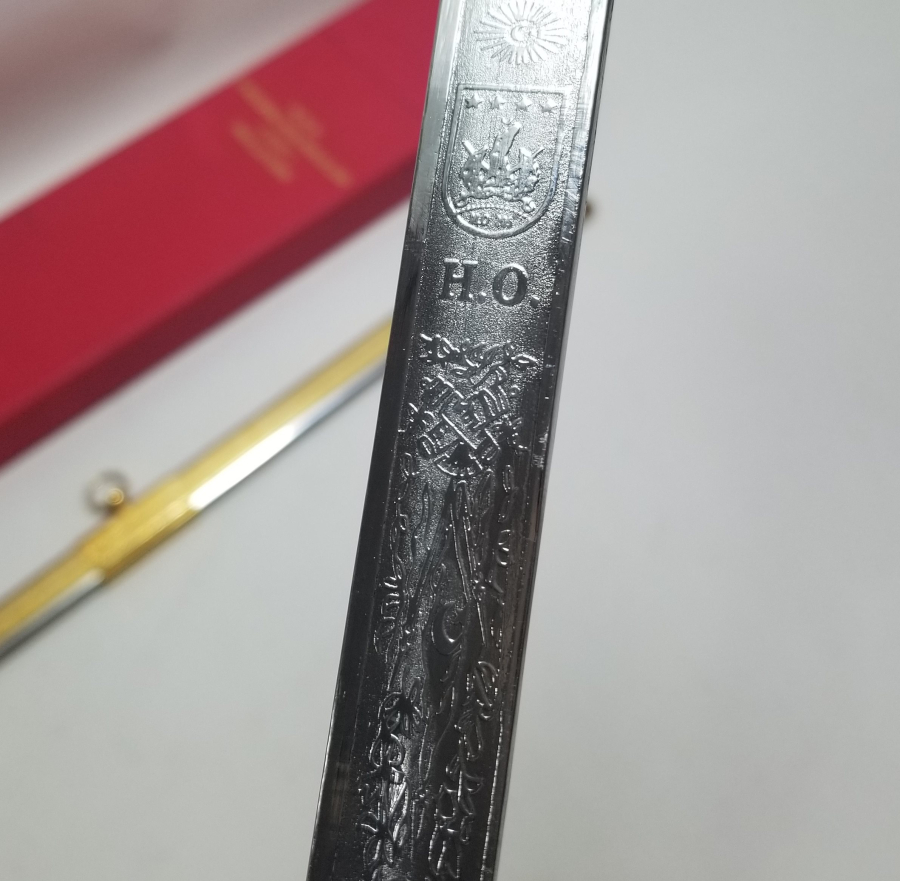 ORİJİNAL KUTUSUNDA ÇİL KONDİSYONDA SUBAY KILICI