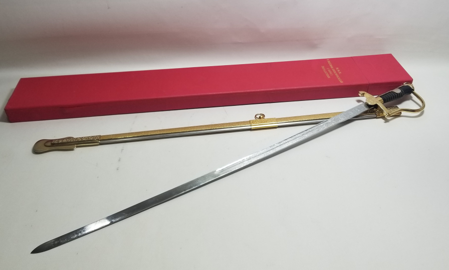 ORİJİNAL KUTUSUNDA ÇİL KONDİSYONDA SUBAY KILICI