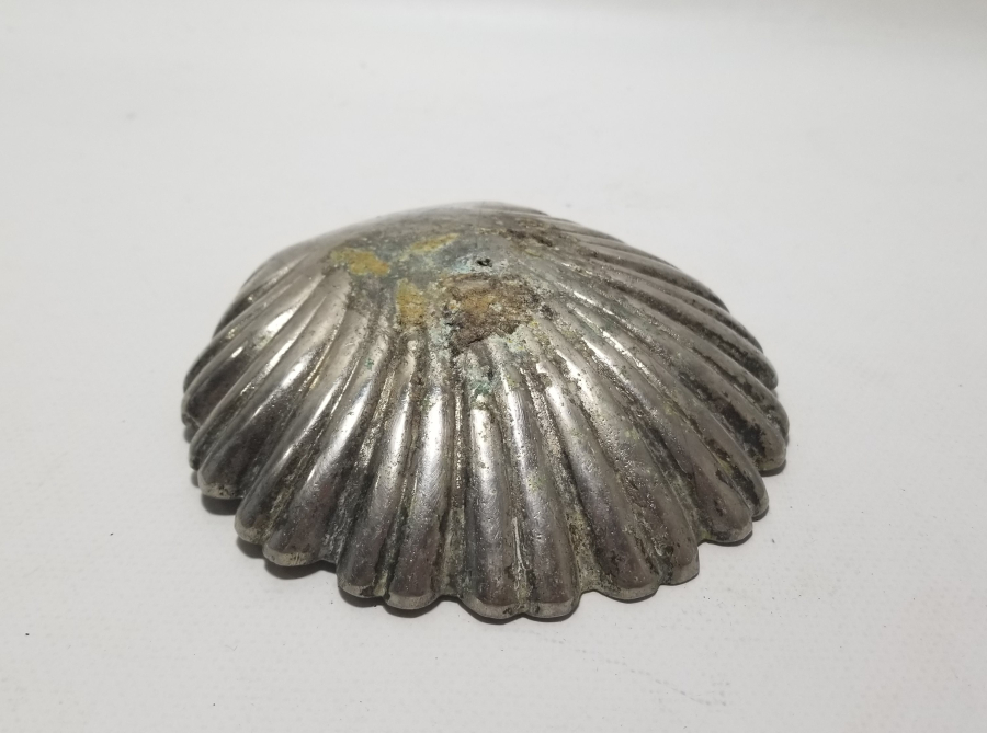 KABARTMA İŞÇİLİKLİ GÜMÜŞ KAPLAMA ANTİKA İKRAMLIK