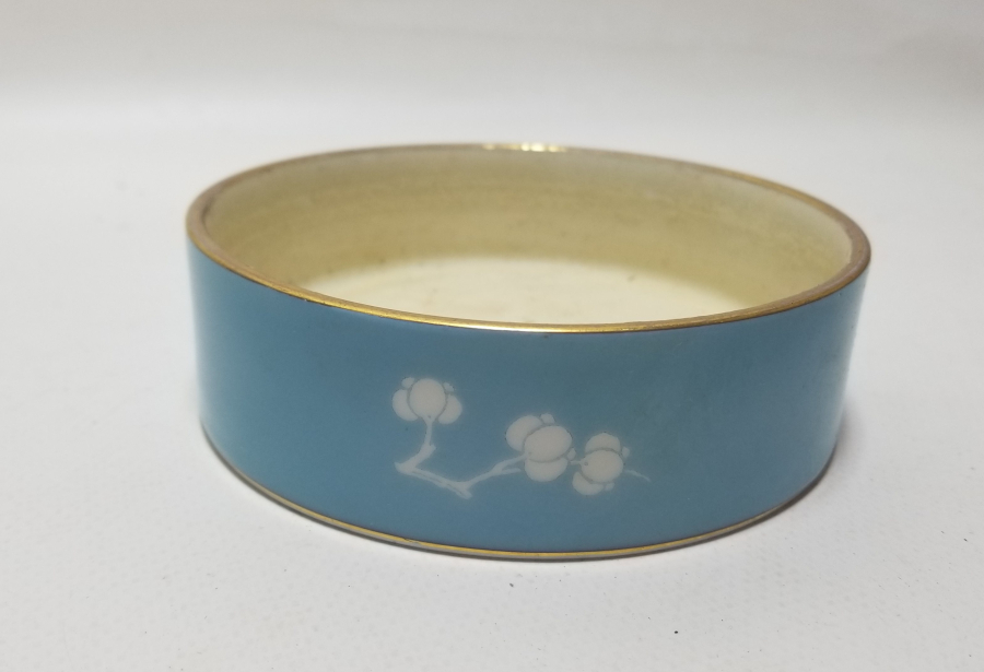 ÜZERİ ALTIN VARAKLI BOHEMYA PORSELEN KASE