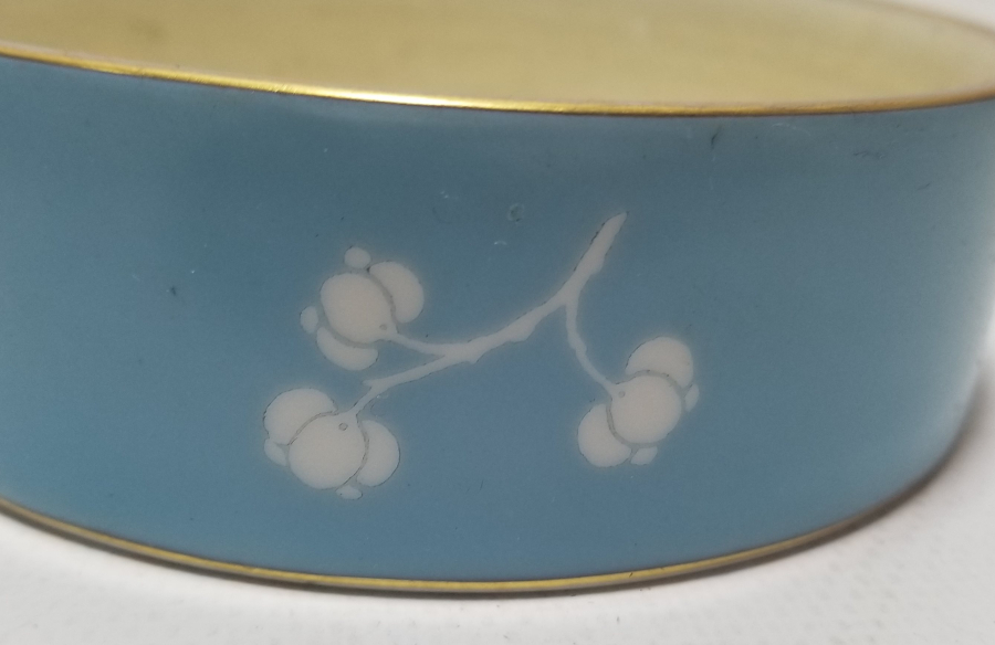 ÜZERİ ALTIN VARAKLI BOHEMYA PORSELEN KASE