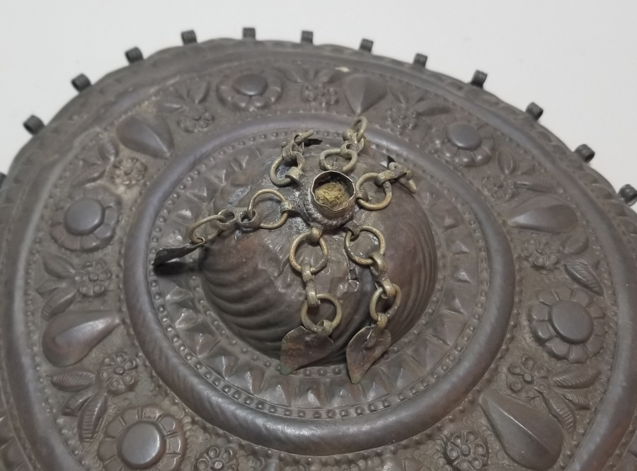 OSMANLI DÖNEMİ KABARTMA İŞÇİLİKLİ BADEMLİ MODEL GELİN TEPELİĞİ