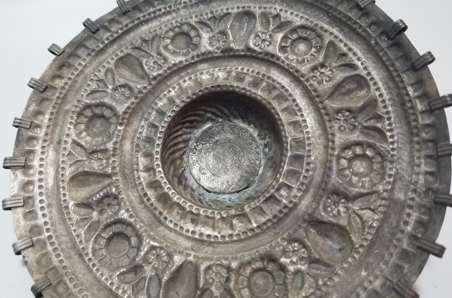 OSMANLI DÖNEMİ KABARTMA İŞÇİLİKLİ BADEMLİ MODEL GELİN TEPELİĞİ