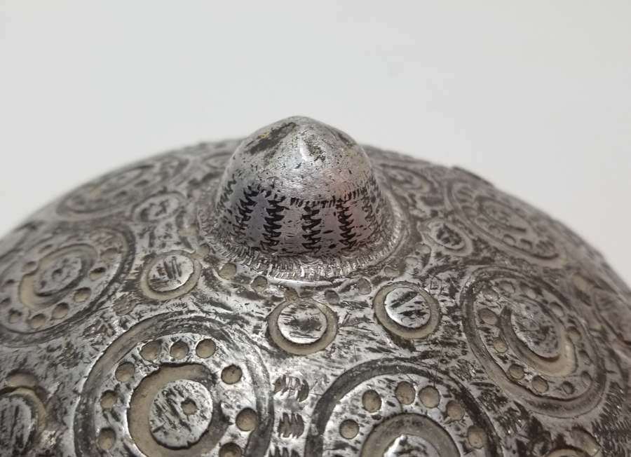 ALÜMİNYUMDAN MAMUL ESARET YADİGARI EL YAPIMI GELİN TEPELİĞİ