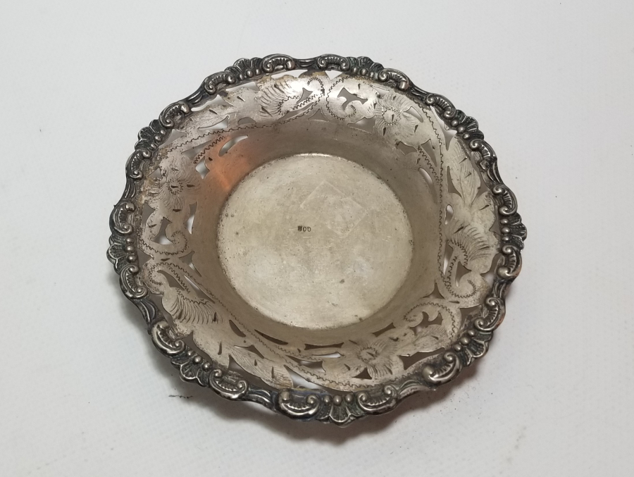 TESTERE VE KALEM İŞÇİLİKLİ ANTİKA GÜMÜŞ İFTARİYELİK