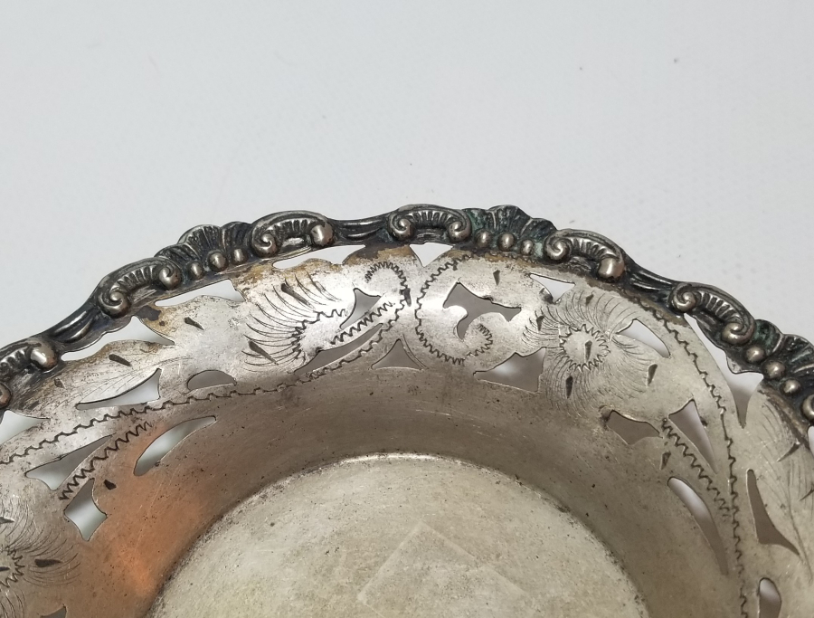 TESTERE VE KALEM İŞÇİLİKLİ ANTİKA GÜMÜŞ İFTARİYELİK