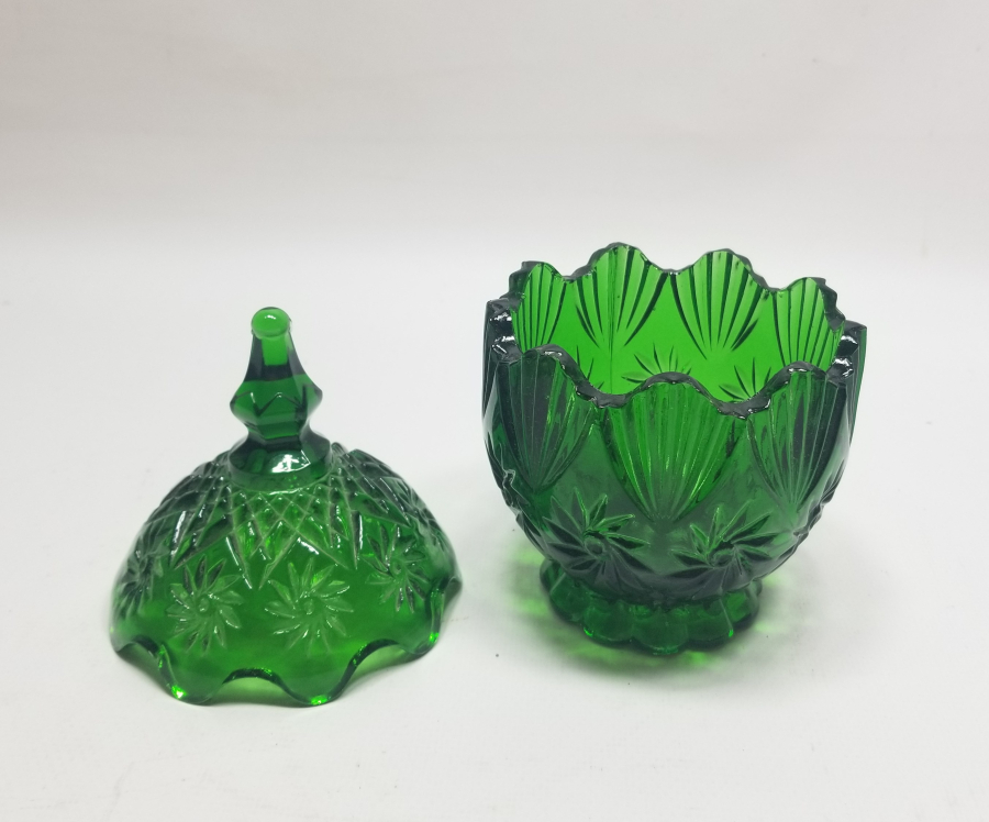 OSMANLI DÖNEMİ KABARTMA İŞÇİLİKLİ NADİR FORMDA KAPAKLI MACUNLUK