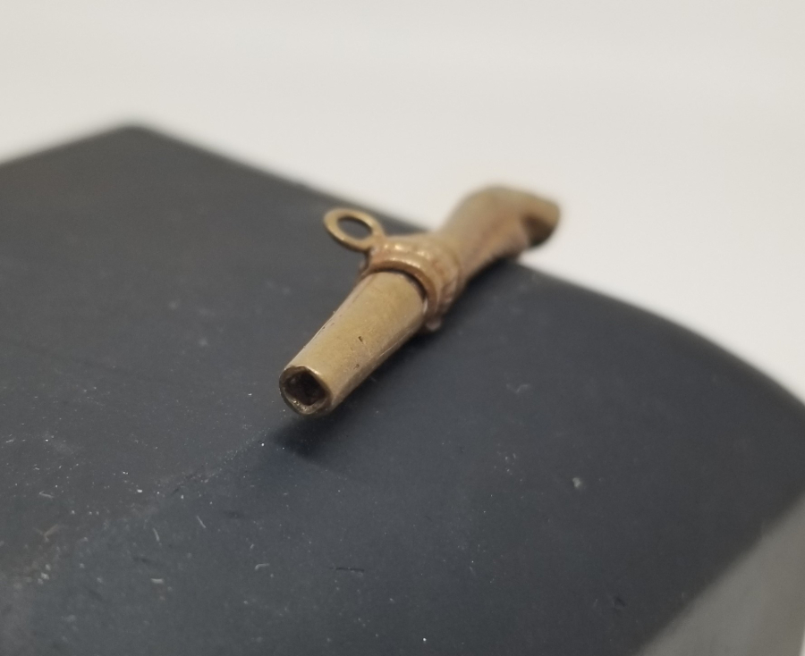 CEYLAN AYAĞI FORMUNDA YAPILMIŞ OSMANLI DÖNEMİ CEP SAATİ ANAHTARI