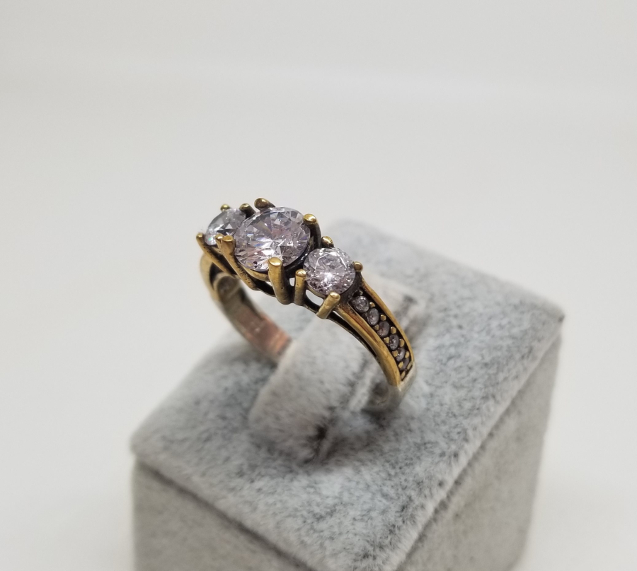 MARGAZİT TAŞLI ÜÇTAŞ MODEL YÜZÜK