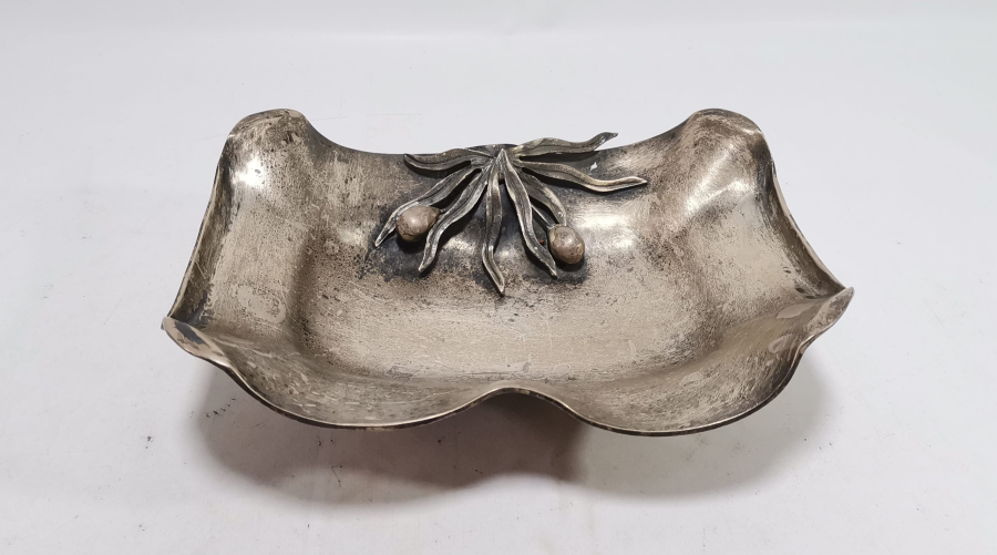 KABARTMA İŞÇİLİKLİ BÜYÜK BOY GÜMÜŞ MEYVELİK