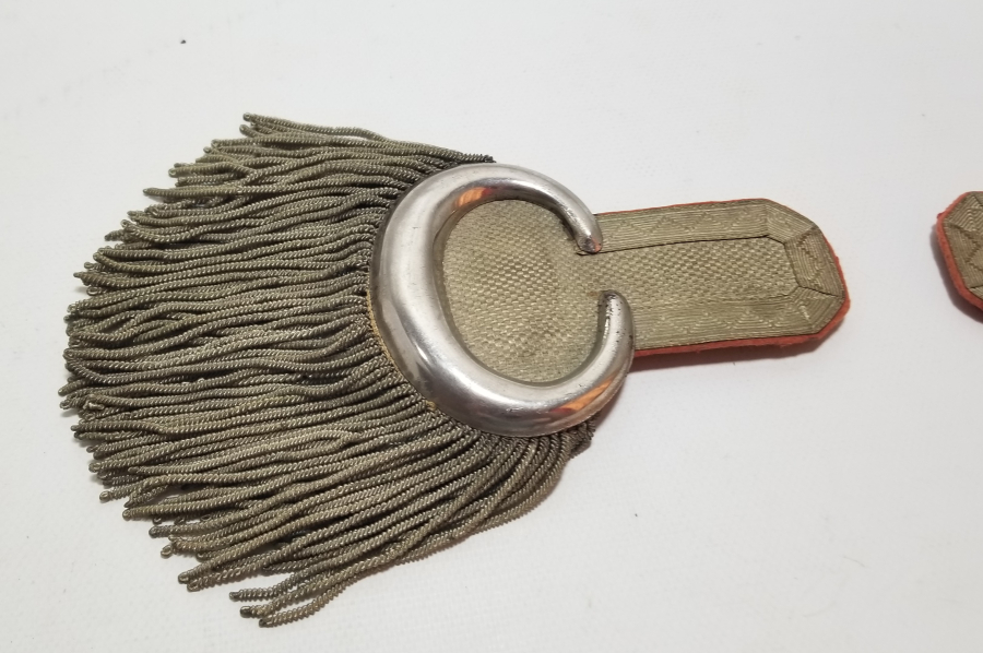 OSMANLI DÖNEMİ GÜMÜŞ SIRMALI ÇOK NADİR POLİS APOLETİ