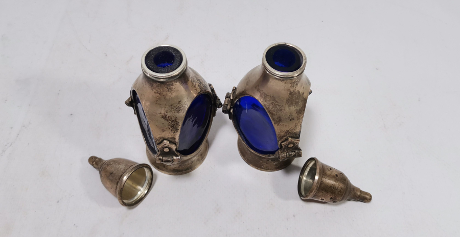 İNGİLİZ YAPIMI ANTİKA GÜMÜŞ KAPLAMA ÇİFT TUZLUK BİBERLİK