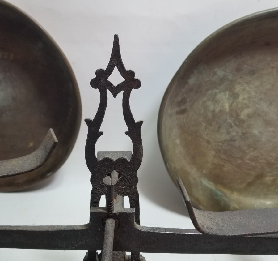 CUMHURİYET BAŞLARI EL YAPIMI ANTİKA TERAZİ