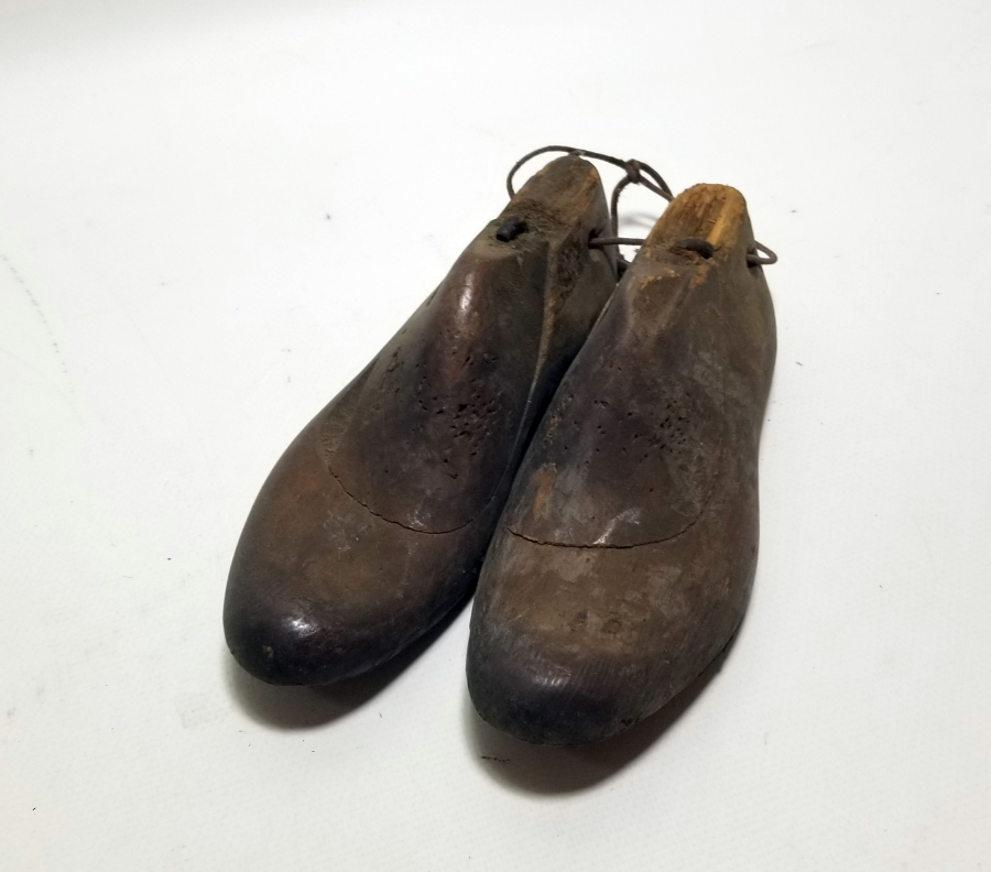 OSMANLI DÖNEMİ EL YAPIMI AHŞAP ÇOCUK AYAKKABI KALIBI