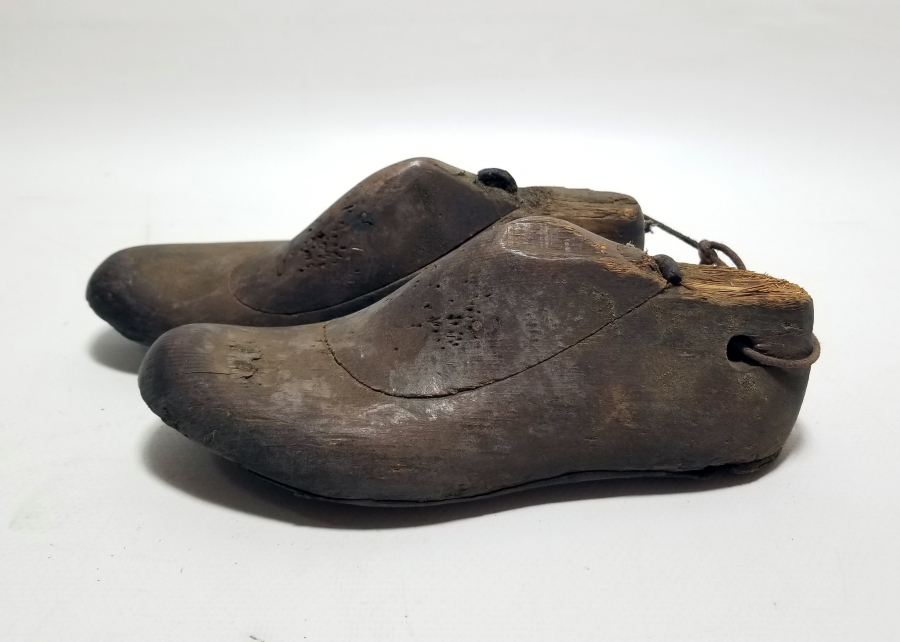 OSMANLI DÖNEMİ EL YAPIMI AHŞAP ÇOCUK AYAKKABI KALIBI