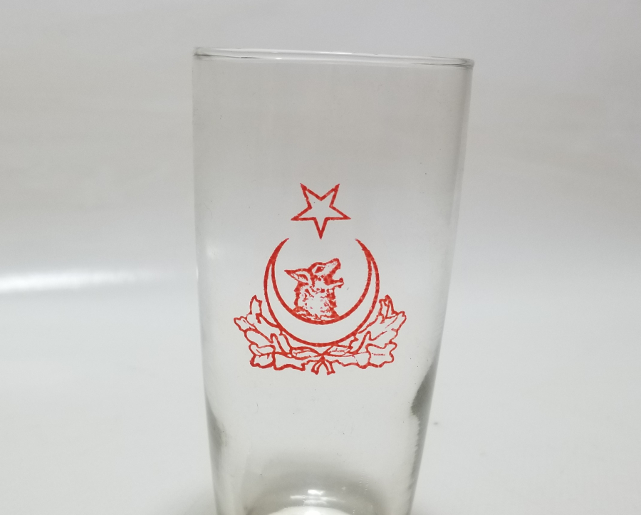 CUMHURİYET BAŞLARI ÇOK NADİR ÜZERİ BOZKURT VE AY YILDIZLI BARDAK