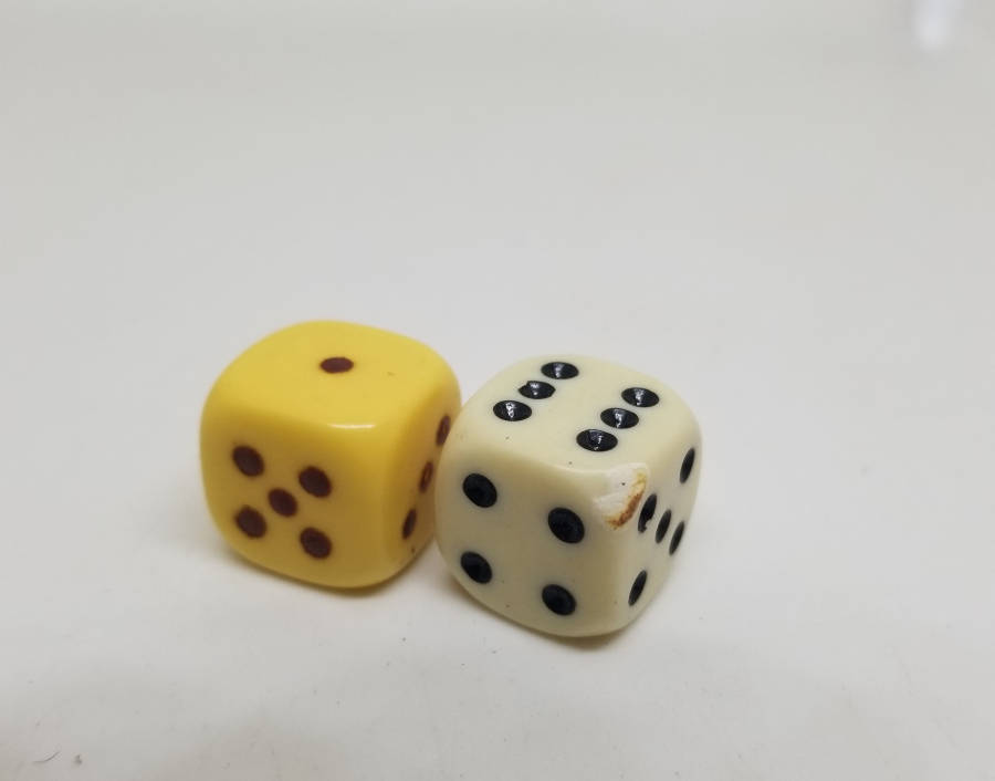 2 ADET ANTİKA KATALİN ZAR