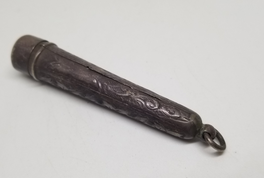 ÜZERİ DAMGALI NADİR İNGİLİZ SİGARA AĞIZLIĞI KUTUSU