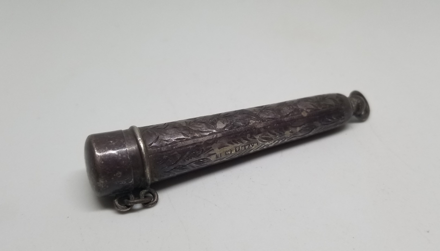 ÜZERİ DAMGALI NADİR İNGİLİZ SİGARA AĞIZLIĞI KUTUSU