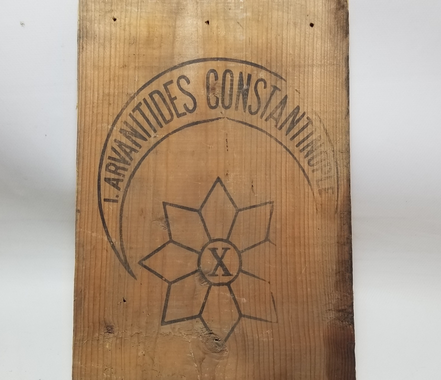 I.ARVANITIDES CONSTANTINOPLE YAZILI OSMANLI DÖNEMİ AHŞAP BİRA KASASI PARÇASI