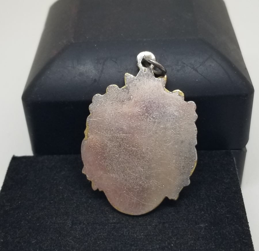 ÜZERİ MİNE İŞÇİLİKLİ GÜMÜŞ KAPLAMA ANTİKA MASONİK ROZET