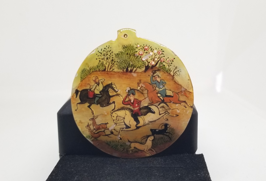 ARYA KAMALI USTA YAPIMI SEDEF ÜSTÜ EL BOYAMA MİNYATÜR KOLYE