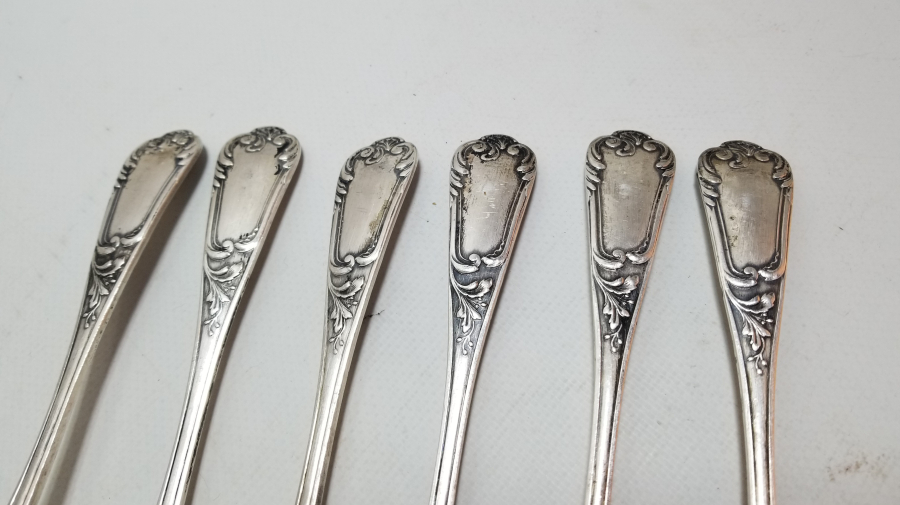 KABARTMA İŞÇİLİKLİ GÜMÜŞ ÇATAL TAKIMI