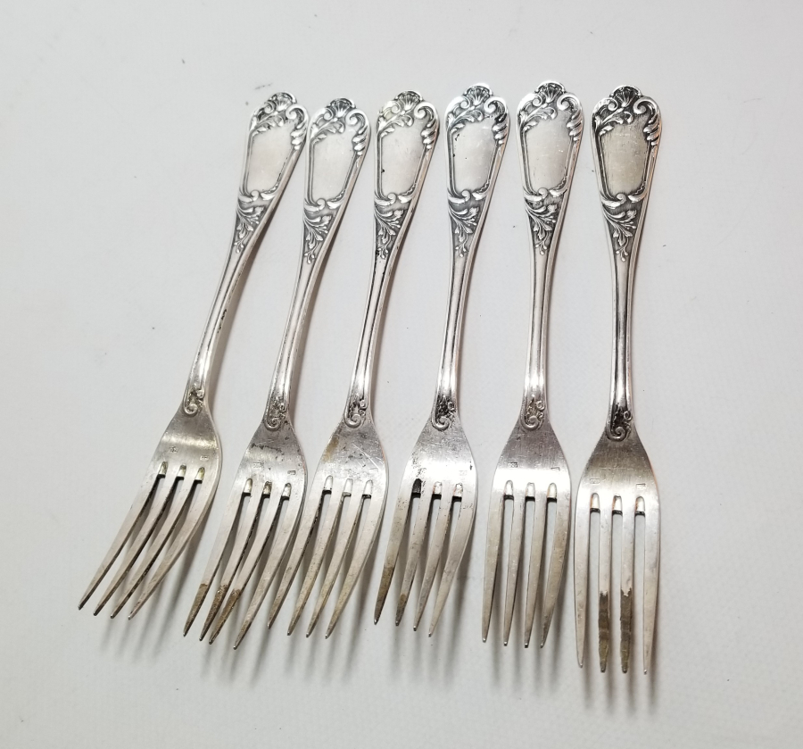 KABARTMA İŞÇİLİKLİ GÜMÜŞ ÇATAL TAKIMI