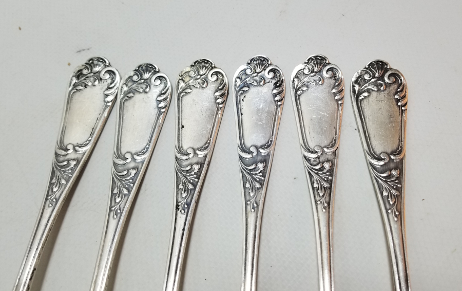 KABARTMA İŞÇİLİKLİ GÜMÜŞ ÇATAL TAKIMI