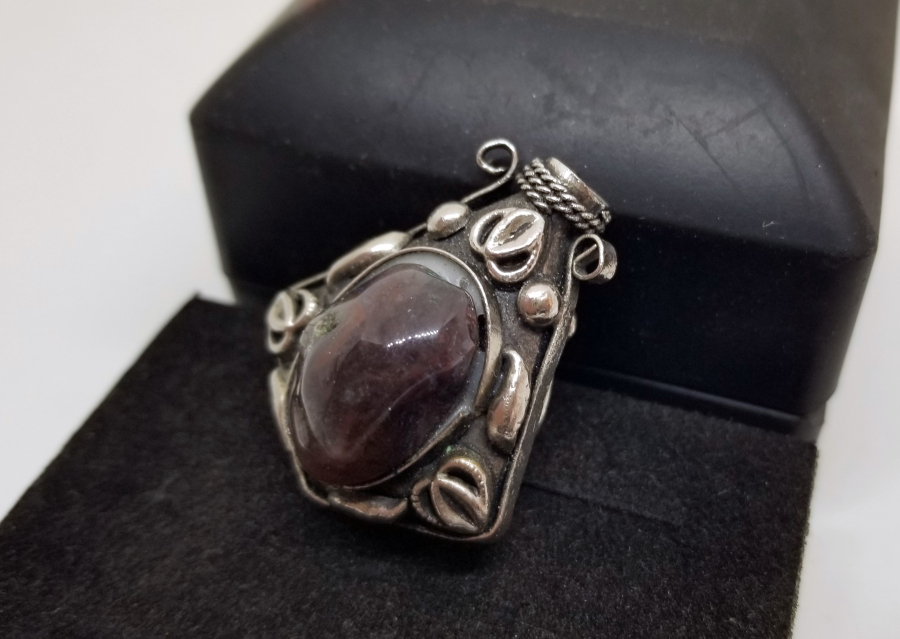 ÜZERİ DOĞAL TAŞLI MİNİ TÜRKMEN KOKULUK