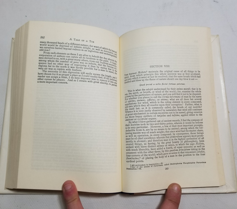 İNGİLİZCE GÜLÜVER'İN GEZİLERİ İSİMLİ KİTAP