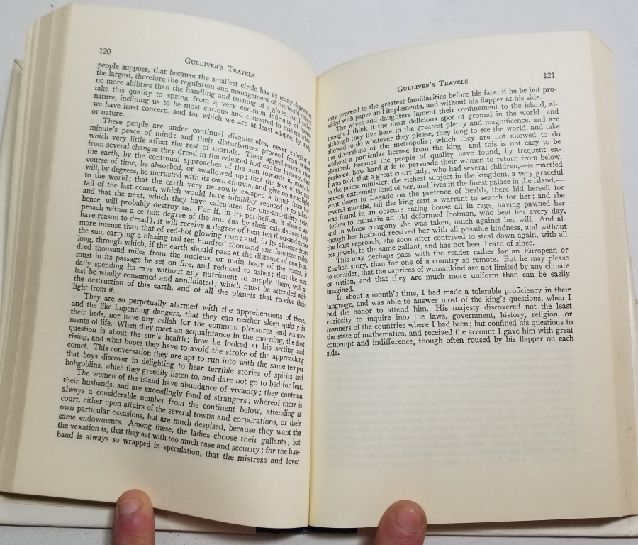 İNGİLİZCE GÜLÜVER'İN GEZİLERİ İSİMLİ KİTAP