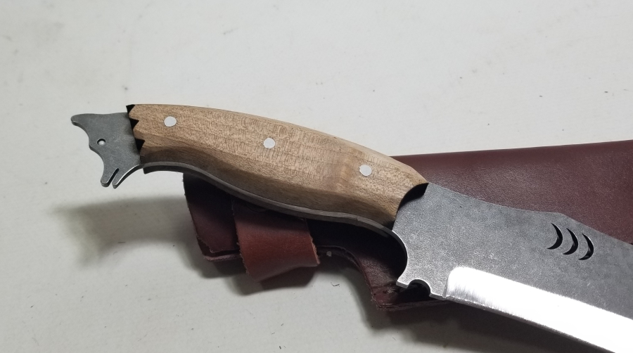 BÜYÜK BOY AHŞAP SAPLI VE KURT BAŞLI KAMPÇI BIÇAĞI