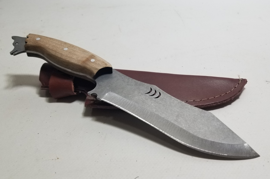 BÜYÜK BOY AHŞAP SAPLI VE KURT BAŞLI KAMPÇI BIÇAĞI