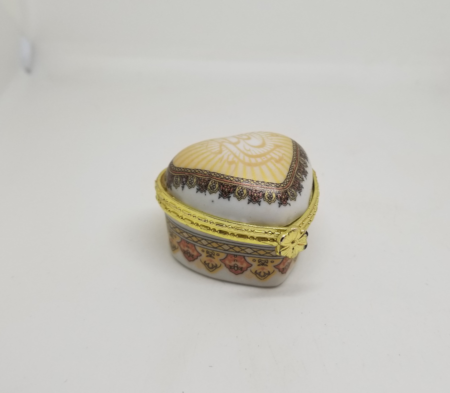 ÜZERİ YAZILI ANTİKA PORSELEN MÜCEVHER KUTUSU