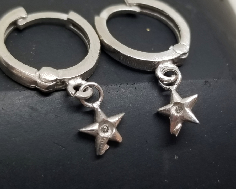 PIRLANTA TAŞLI ÖZEL YAPIM KÜPE